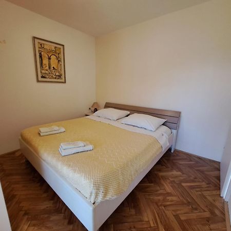 Apartments Sabina I Grapes Malinska Ngoại thất bức ảnh