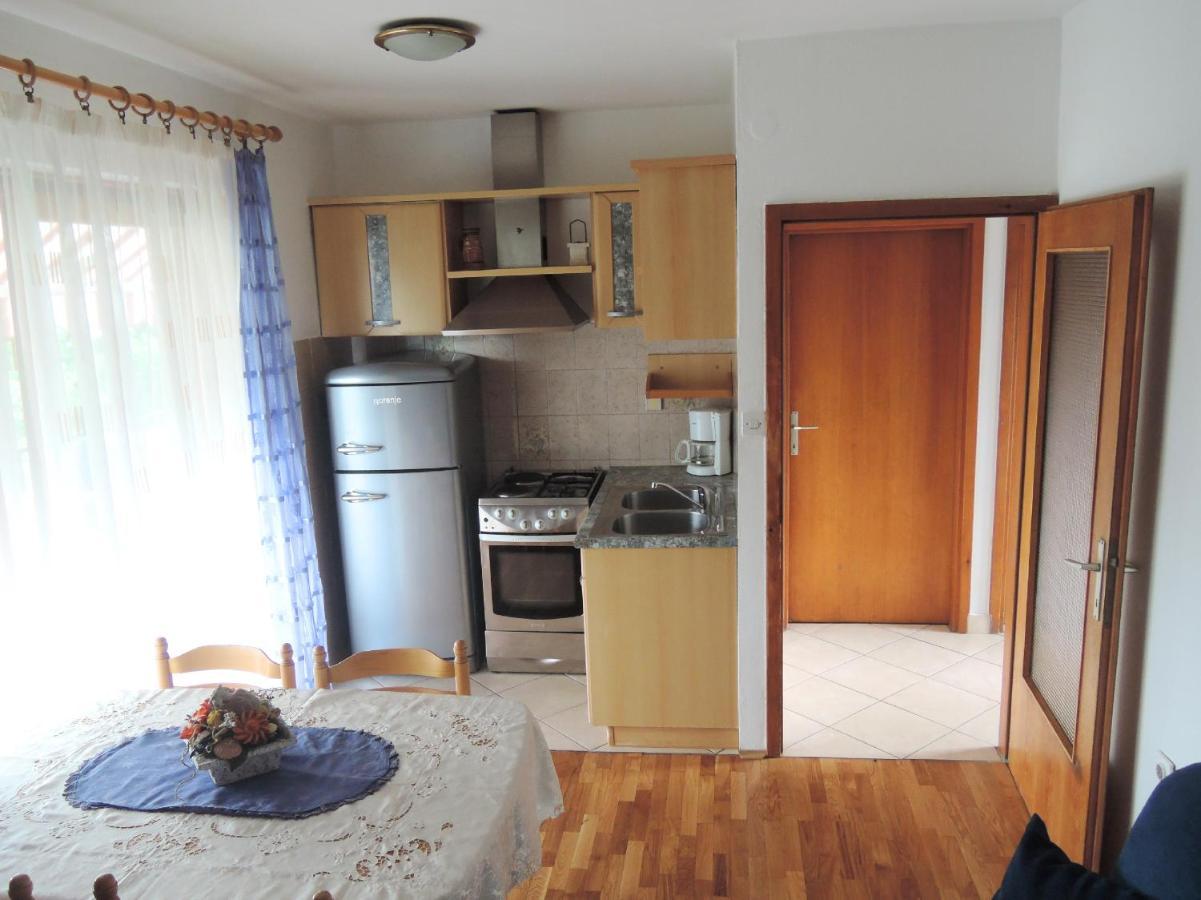 Apartments Sabina I Grapes Malinska Ngoại thất bức ảnh