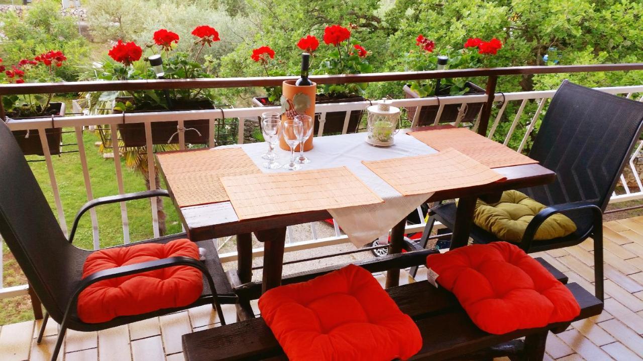 Apartments Sabina I Grapes Malinska Ngoại thất bức ảnh
