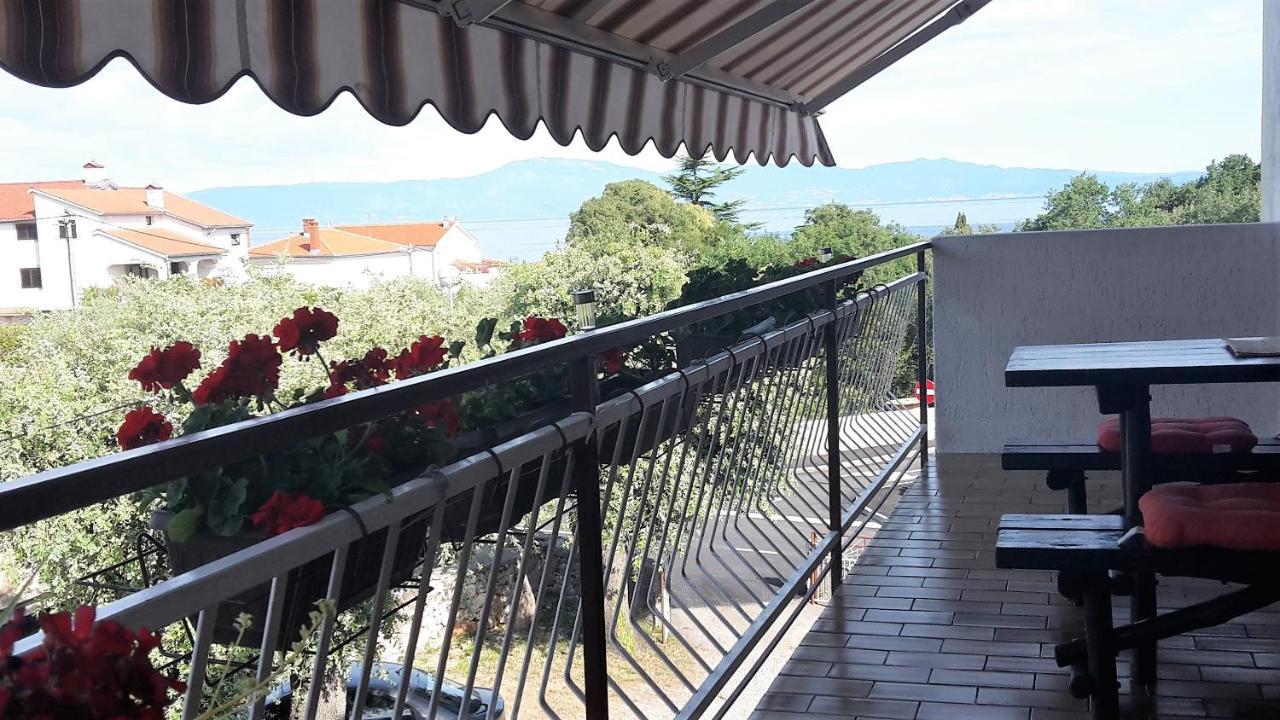 Apartments Sabina I Grapes Malinska Ngoại thất bức ảnh