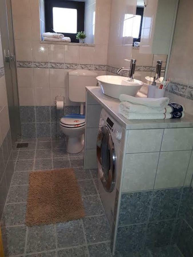 Apartments Sabina I Grapes Malinska Ngoại thất bức ảnh